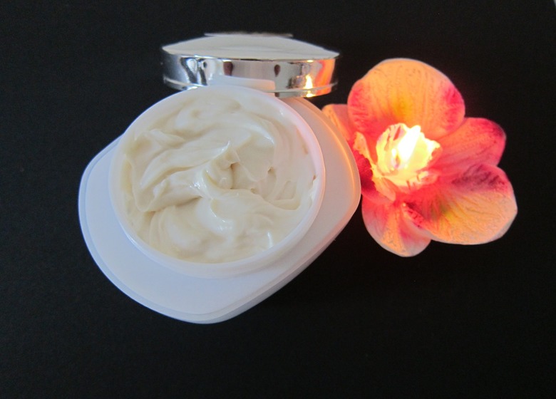 Superb Benefits of Using Malai For Skin