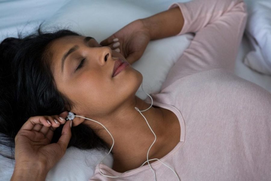 Effects Of Sleeping With Headphones Or Earbuds