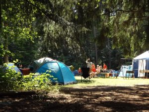 Know The Benefits Of Overnight Camp For Kids